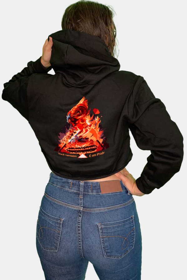 AGASALHO CROPPED ÁRIES: IMPETO E ESTILO EM EVIDÊNCIA
