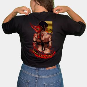CAMISETA CROPPED ESCORPIÃO: MISTÉRIO E SEDUÇÃO
